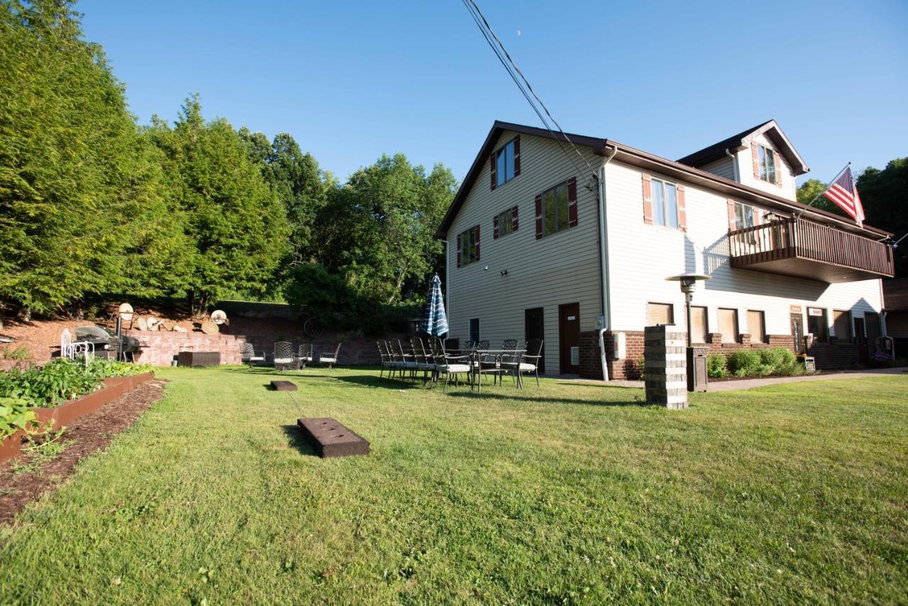 Blue Spruce Motel Massena Eksteriør billede